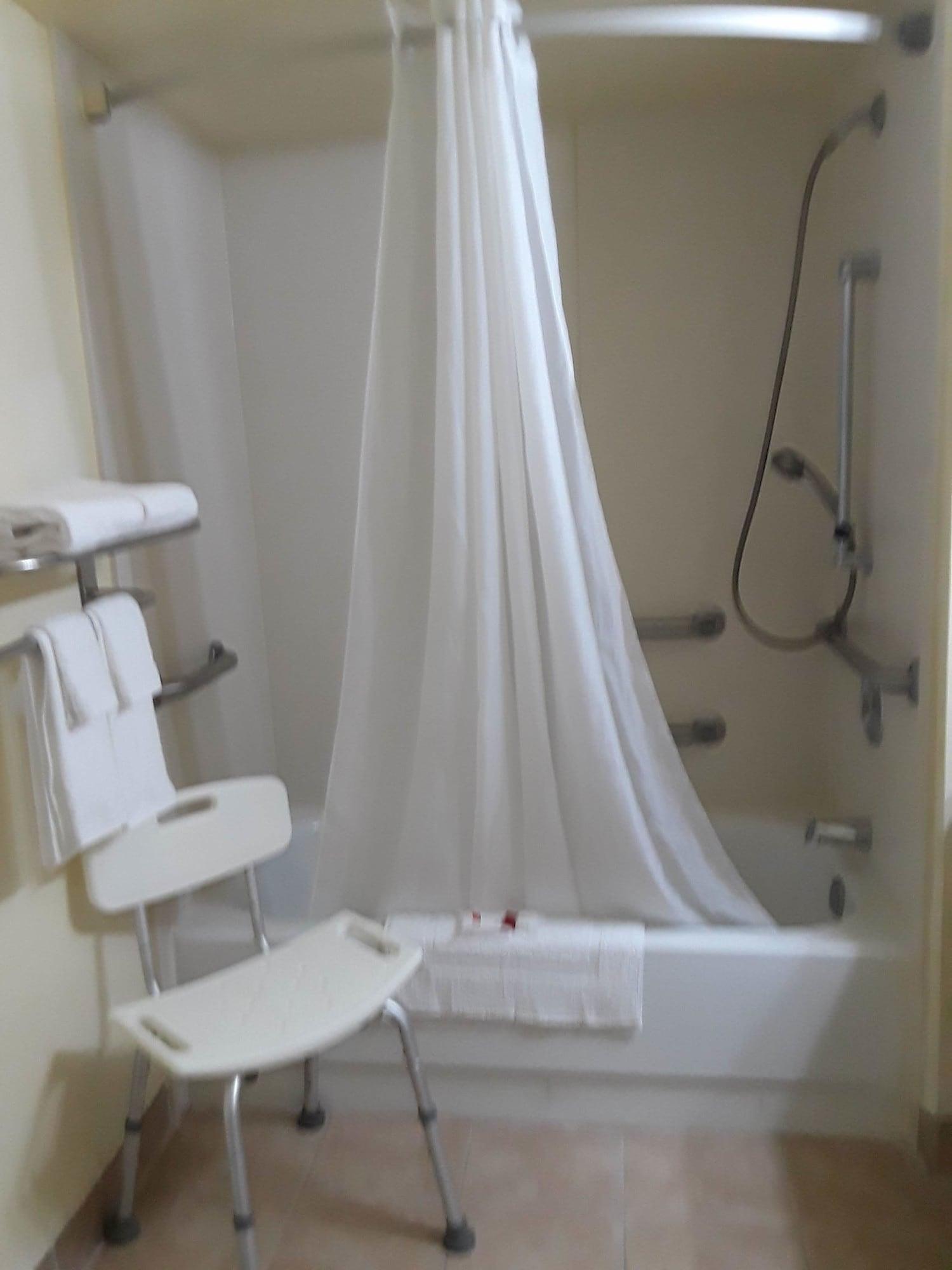 Days Inn By Wyndham Newark Wilmington Esterno foto