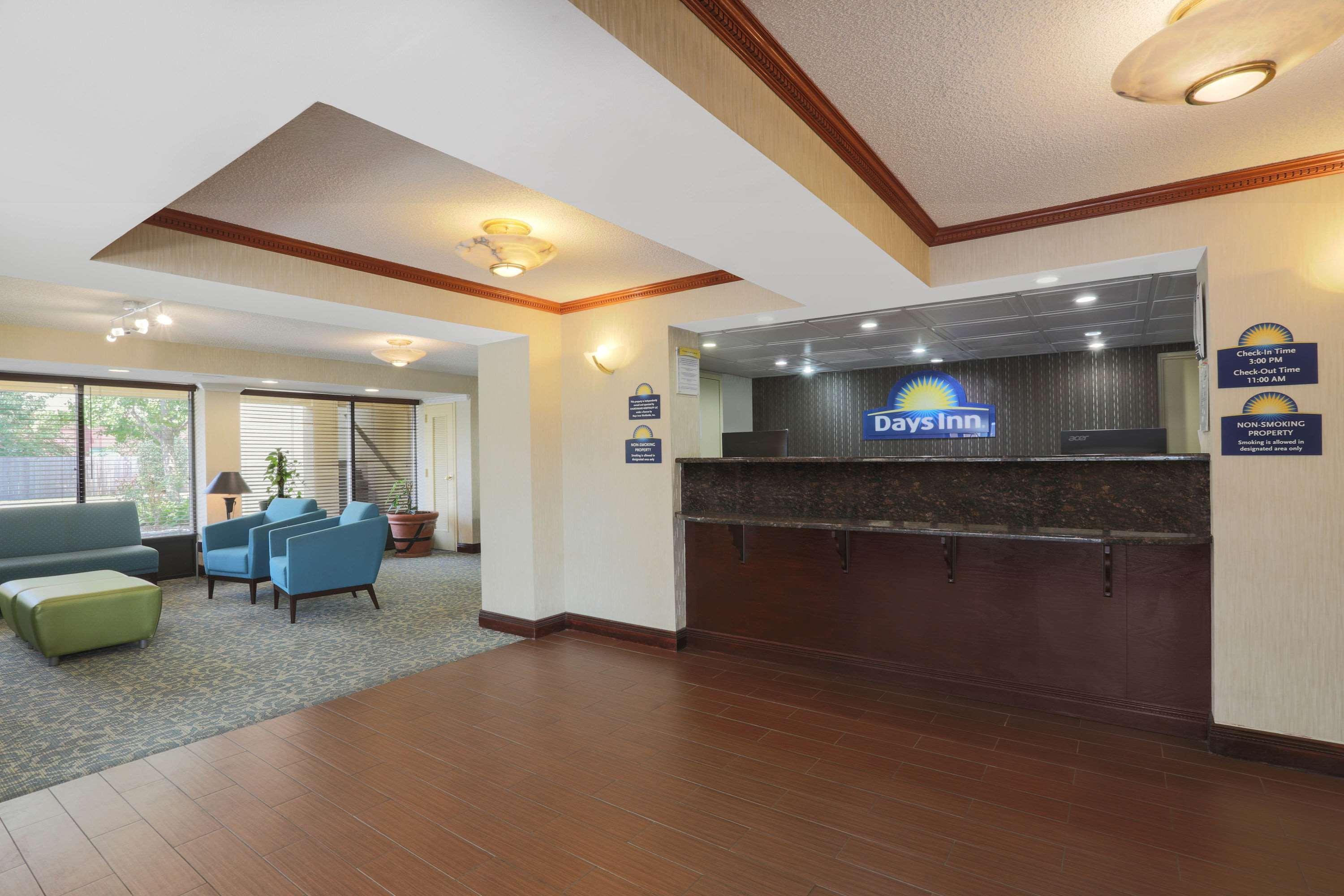 Days Inn By Wyndham Newark Wilmington Esterno foto