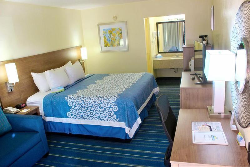 Days Inn By Wyndham Newark Wilmington Esterno foto